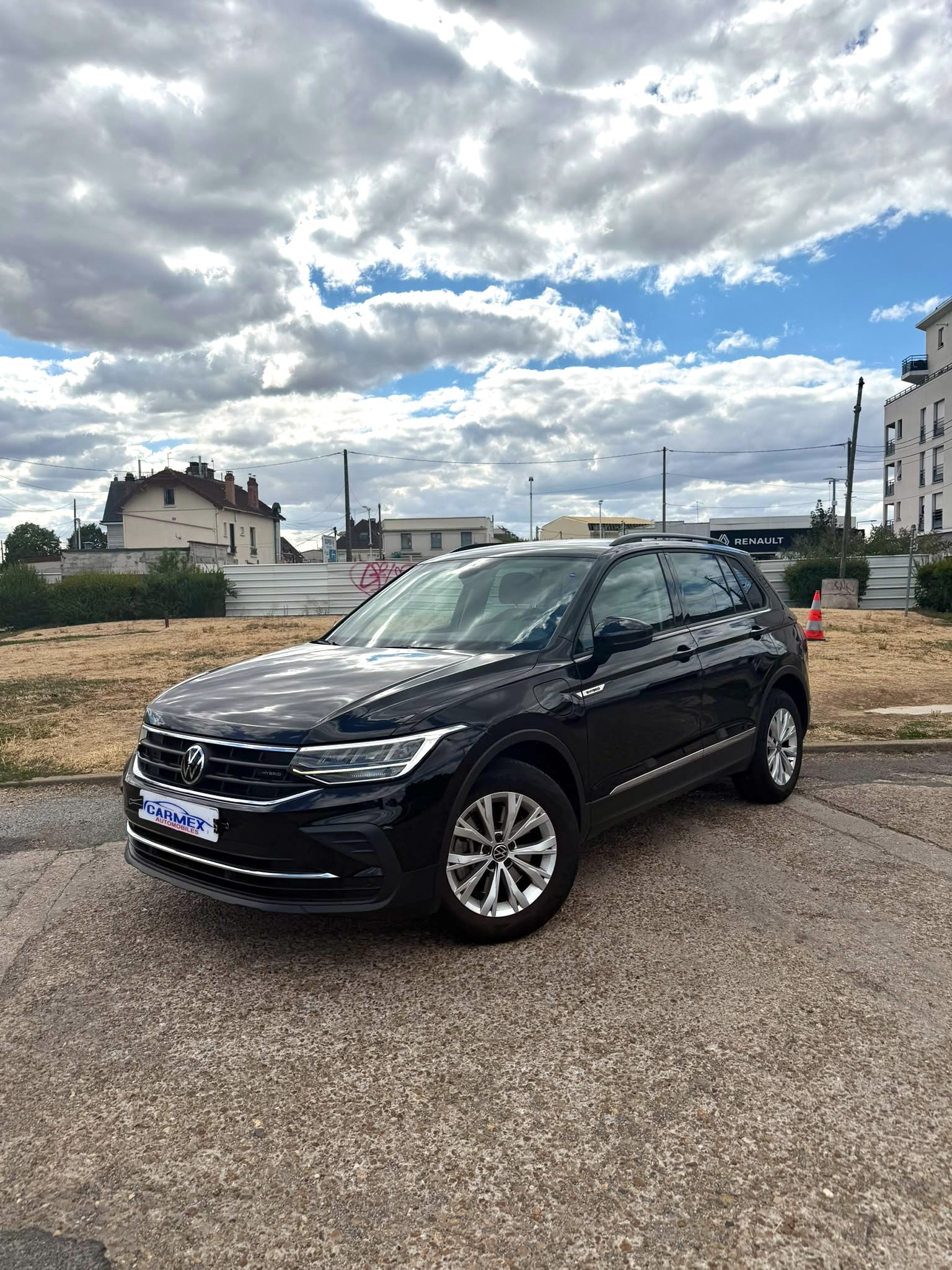 Photo principale de Volkswagen Tiguan 1.4 eHybrid 245ch Life Business DSG6