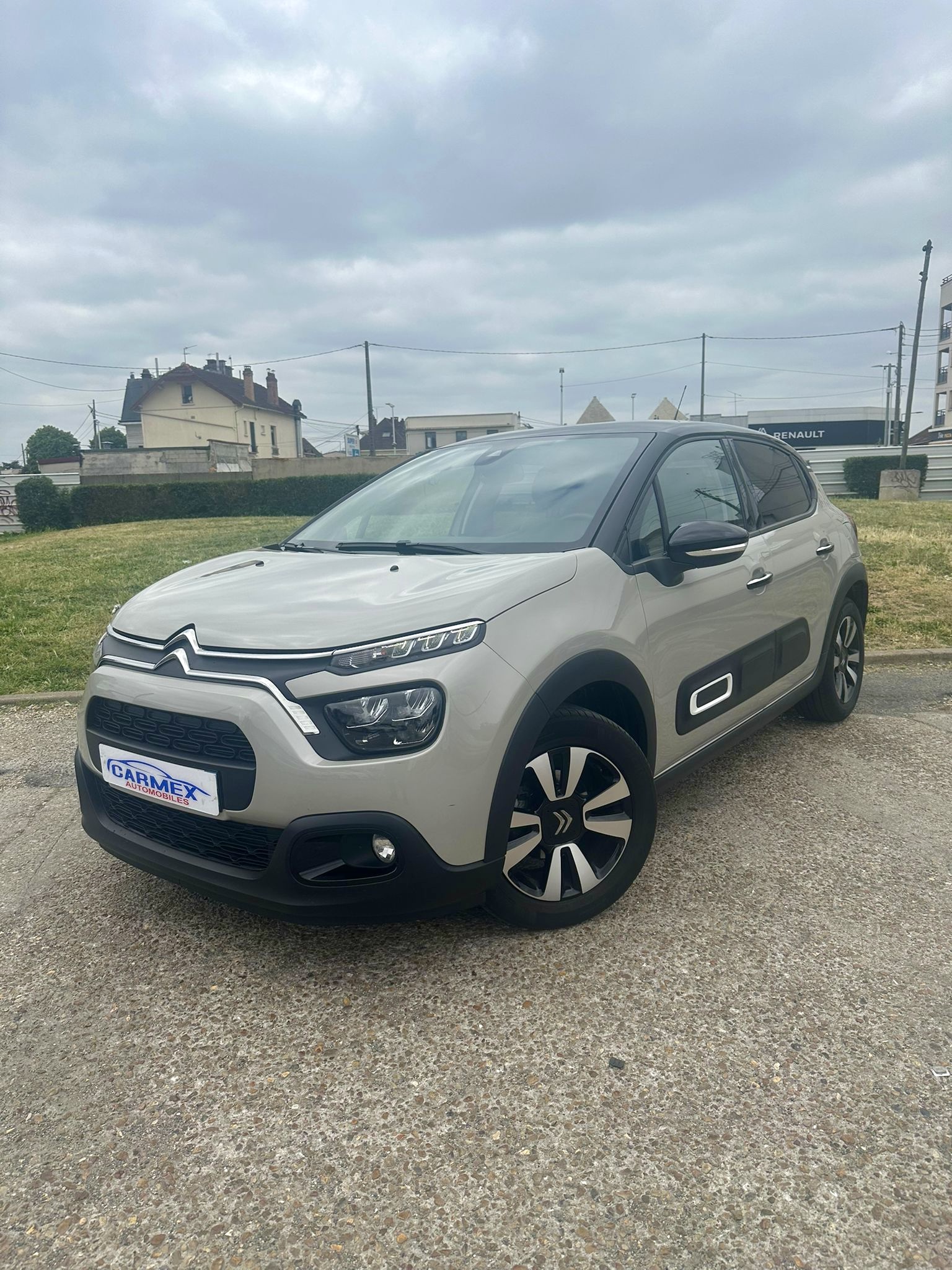 Photo principale de Citroën C3 Max 1.2 110ch