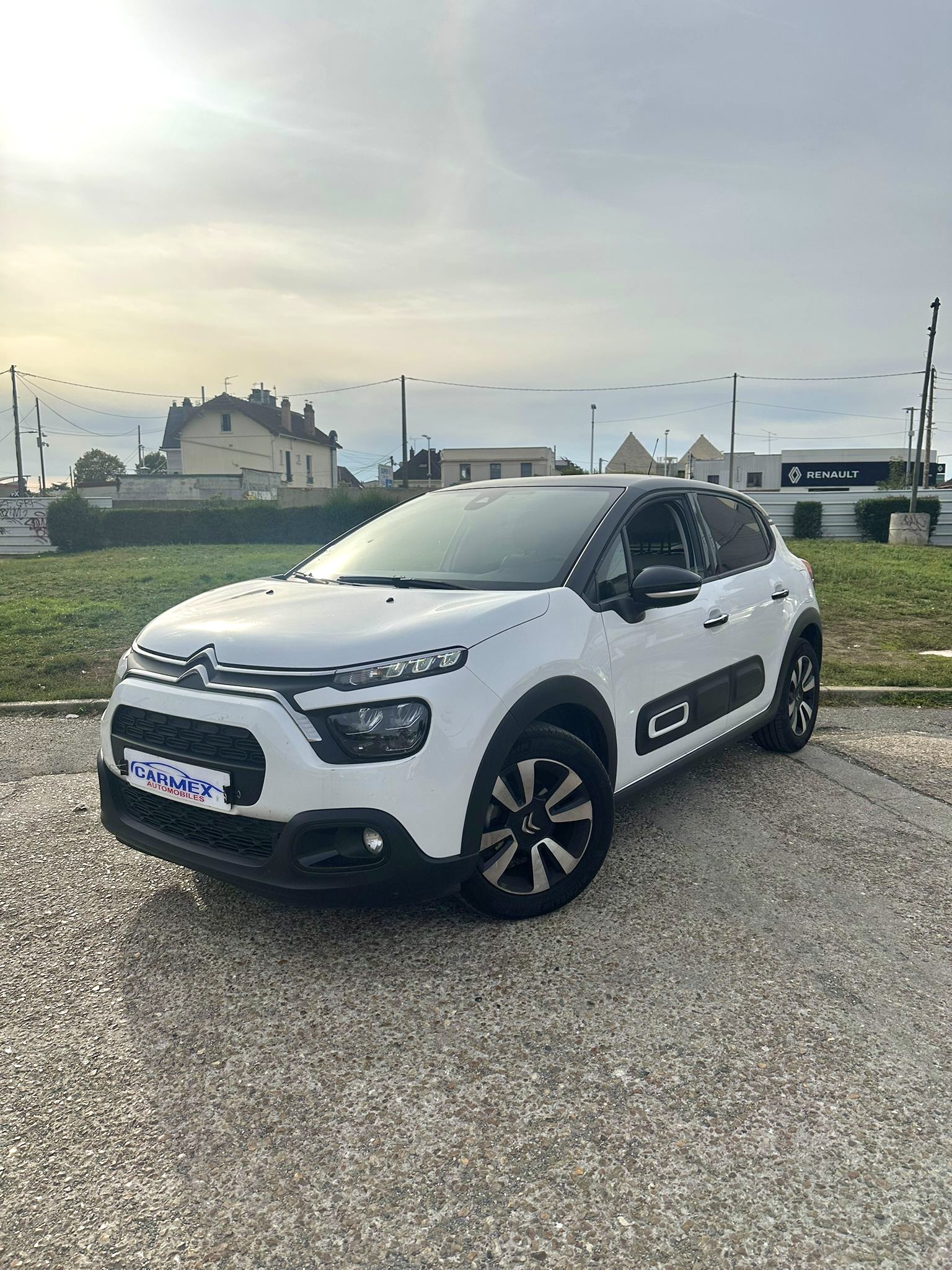 Photo principale de Citroën C3 Shine Max 110ch Full options