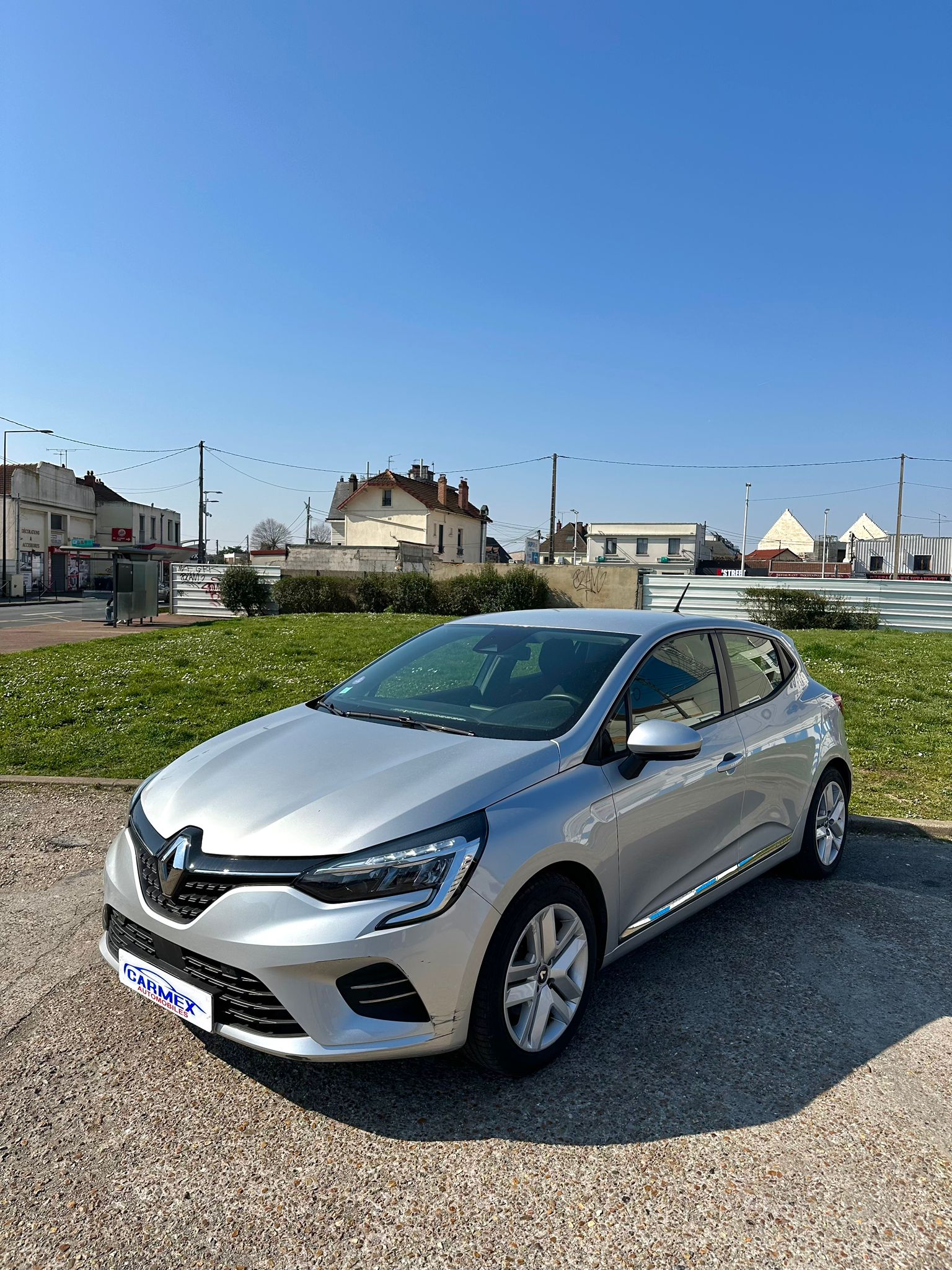Photo principale de Renault Clio 5 1.6 145ch E-Tech Hybrid
